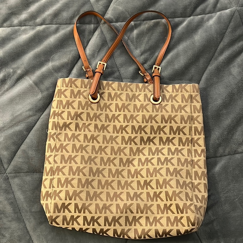 EUC Michael Kors Brown Purse